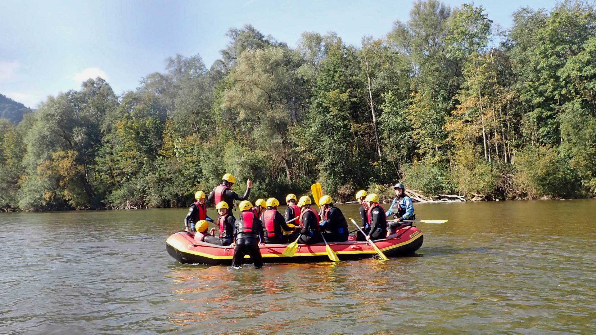 Die Schüler beim Rafting auf der Iller